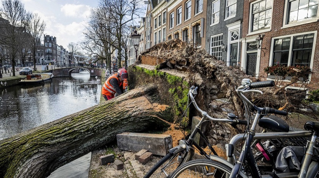 Θύελλα Γιούνις: 14 νεκροί στη βορειοδυτική Ευρώπη 