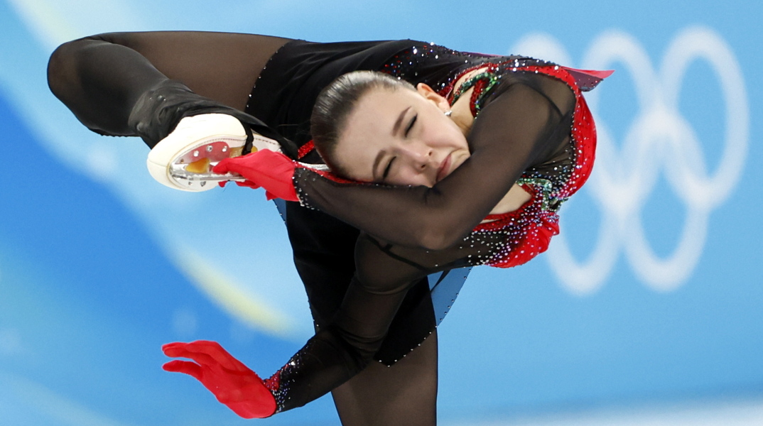 Η αθλήτρια Καμίλα Βαλίεβα αγωνίζεται στους Χειμερινούς Ολυμπιακούς Αγώνες στο Πεκίνο