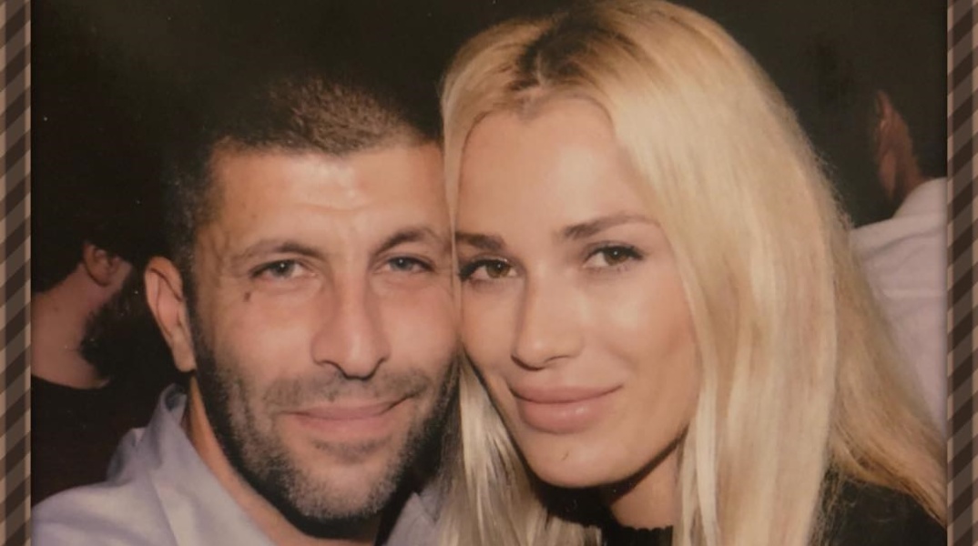 Ο δολοφονημένος επιχειρηματίας, Γιάννης Μακρής, με τη σύζυγό του, Βικτώρια Καρύδα