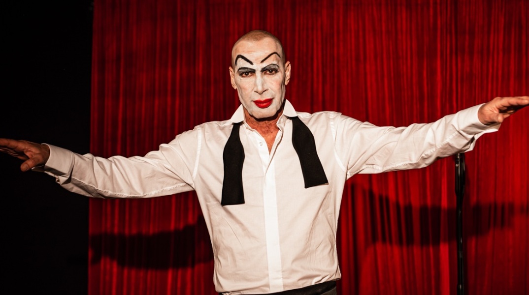 Ο Νικόλας Βαγιονάκης.