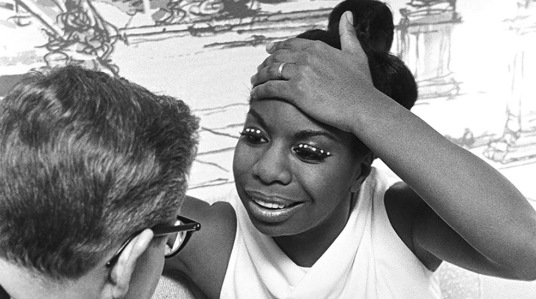 Τί Συνέβη, κυρία Σιμόν;