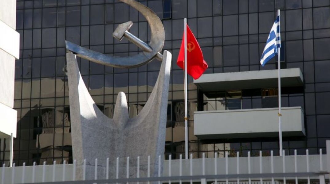 Το ΚΚΕ τα βάζει με τον Πούτιν επειδή επιτέθηκε στον Λένιν: "Ρεσιτάλ αντικομμουνισμού, δεν μπορεί να αμαυρώσει τον σοσιαλισμό"