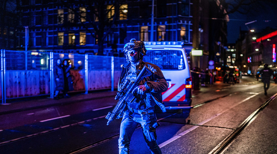 Τέλος στην ομηρία σε κατάστημα της Apple στο Άμστερνταμ