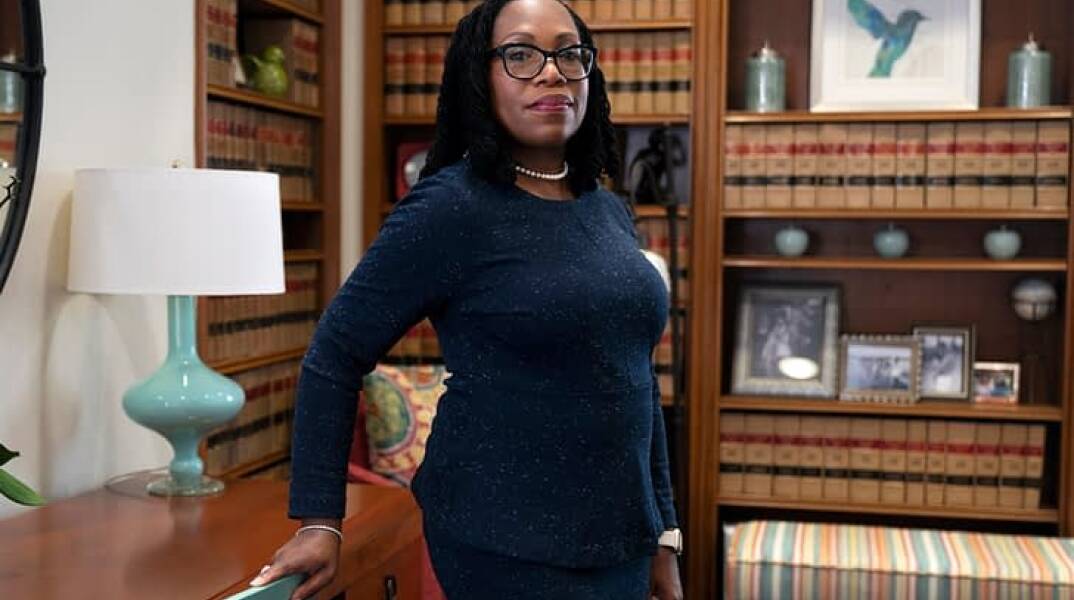 Μπάιντεν: Επιλέγει την πρώτη μαύρη γυναίκα ως υποψήφια για το Ανώτατο Δικαστήριο