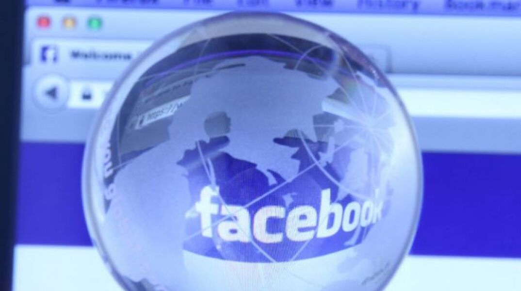 Η Ρωσία περιορίζει την πρόσβαση στο Facebook
