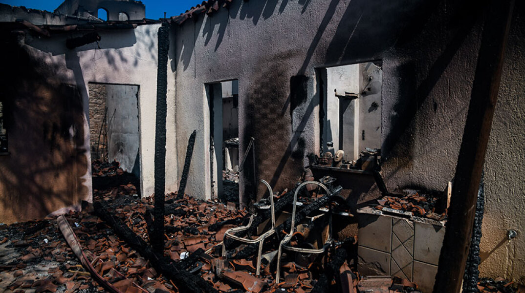 Φωτιά σε σπίτι