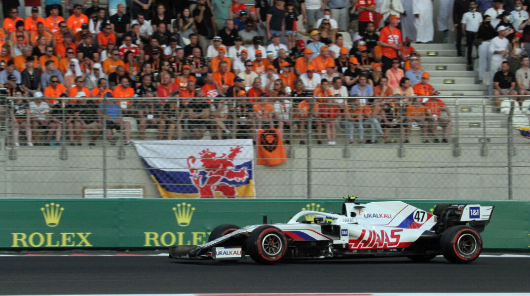 Formula 1: Η Haas αφαιρεί τους λογότυπους της ρωσικής Uralkali