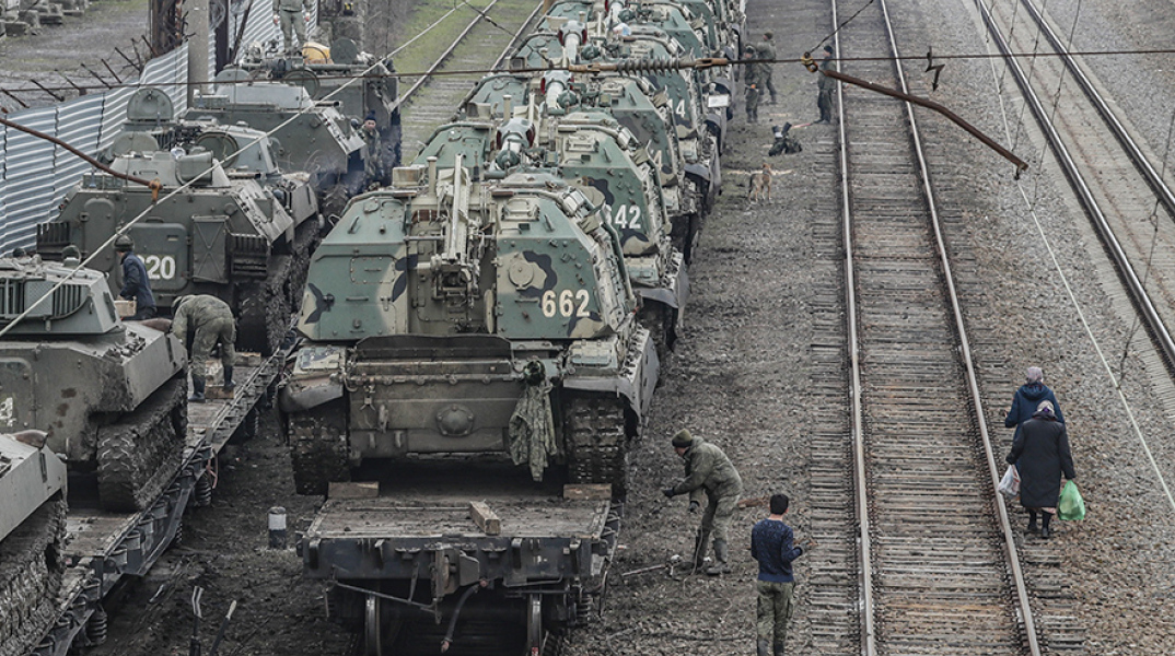 Εισβολή στην Ουκρανία: Γενική επιστράτευση ανακοίνωσε ο Ζελένσκι 