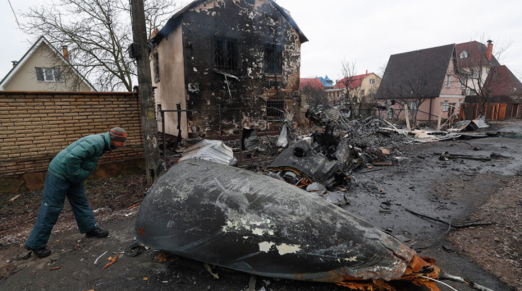 Βρετανικό υπουργείο Άμυνας: Η ρωσική προέλαση έχει επιβραδυνθεί στην Ουκρανία λόγω υλικοτεχνικών προβλήμάτων και αντίστασης