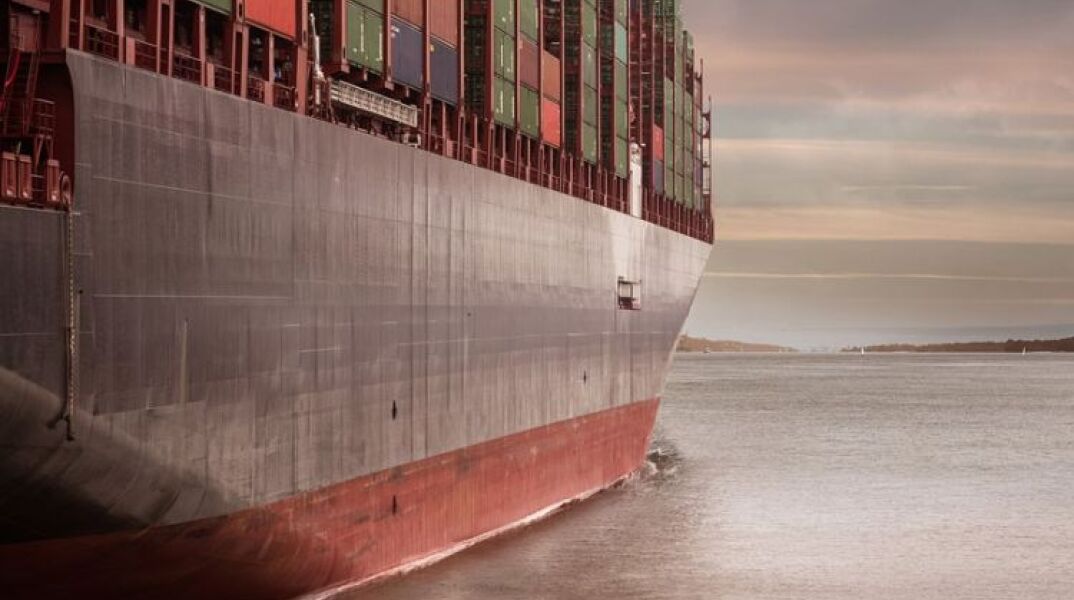 H Γαλλία μπλόκαρε πλοίο ρωσικής σημαίας στη Μάγχη