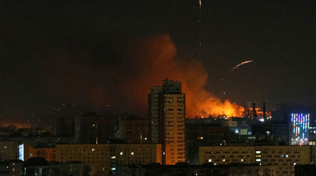 Νυχτερινοί βομβαρδισμοί στο Κίεβο
