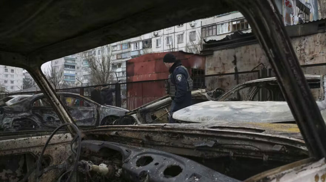 Καταστροφές στη Μαριούπολη στην Ουκρανία μετά τους ρωσικούς βομβαρδισμούς