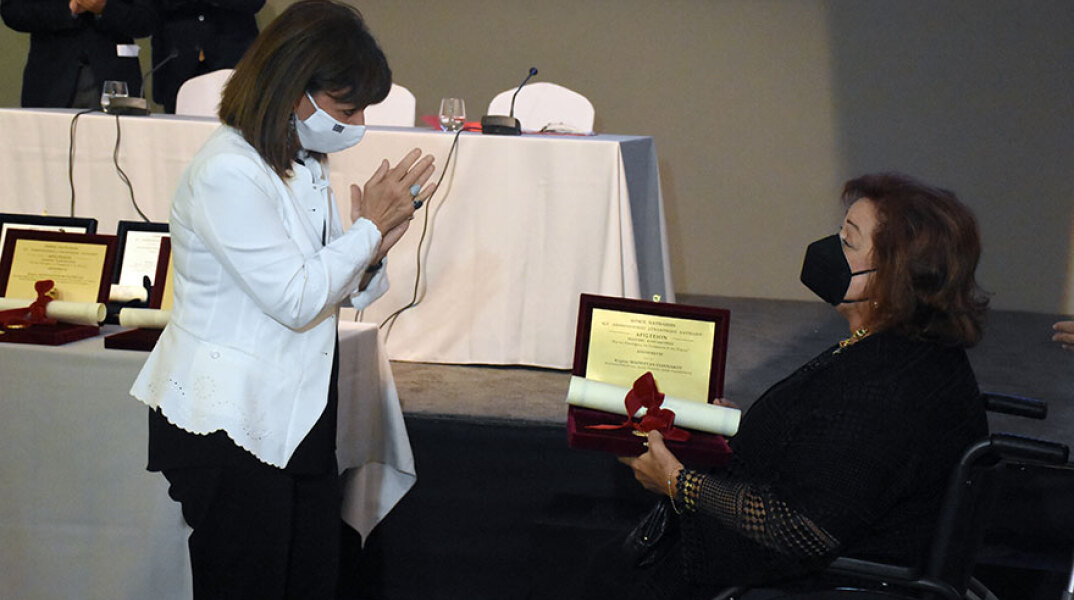 Κατερίνα Σακελλαροπούλου και Μαριέττα Γιαννάκου