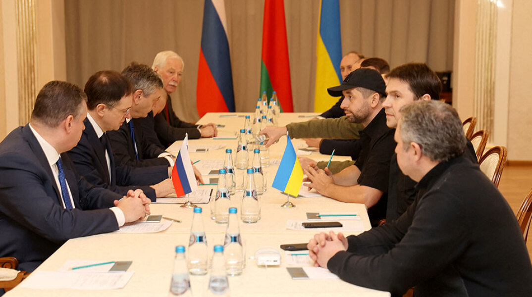Λευκορωσία-Ρωσία-Ουκρανία: Ολοκληρώθηκε ο πρώτος γύρος των ειρηνευτικών συνομιλιών	