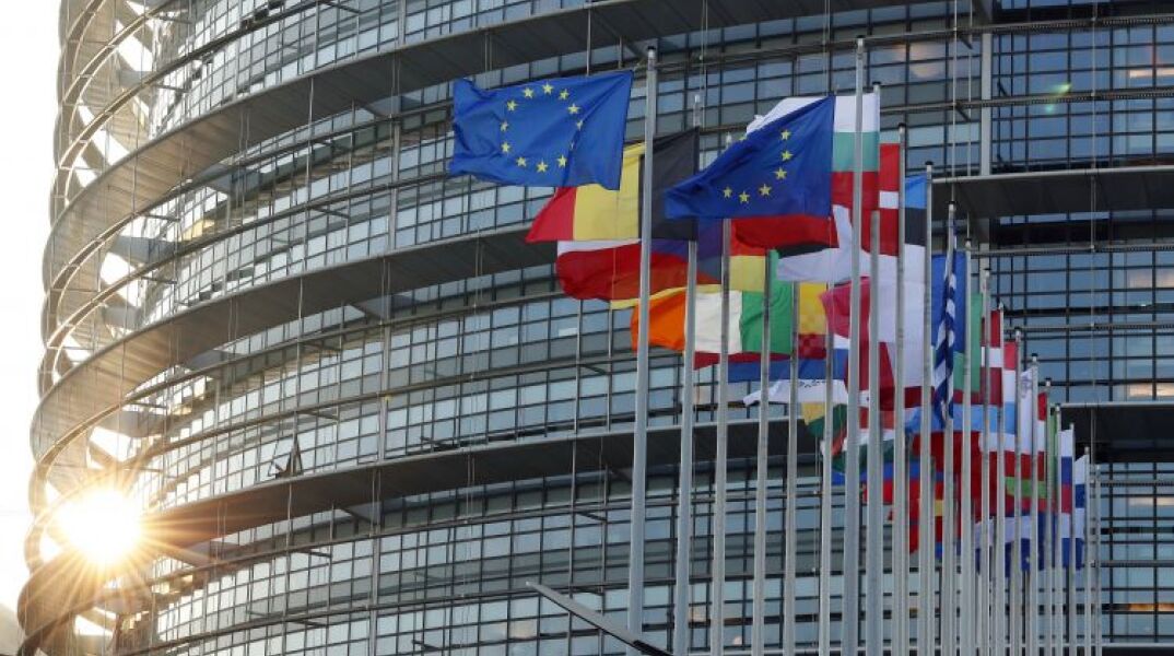 © EPA/JULIEN WARNAND  