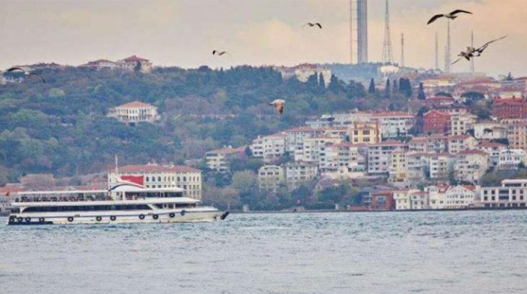 Πόλεμος στην Ουκρανία: Ενεργοποιεί την σύμβαση του Μοντρέ η Τουρκία – Κλείνει τα Στενά για πολεμικά πλοία