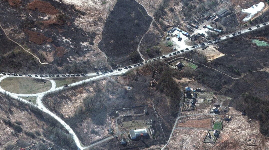 Πόλεμος Ουκρανία: Γιγαντιαία ρωσική στρατιωτική οχηματοπομπή βόρεια του Κιέβου 