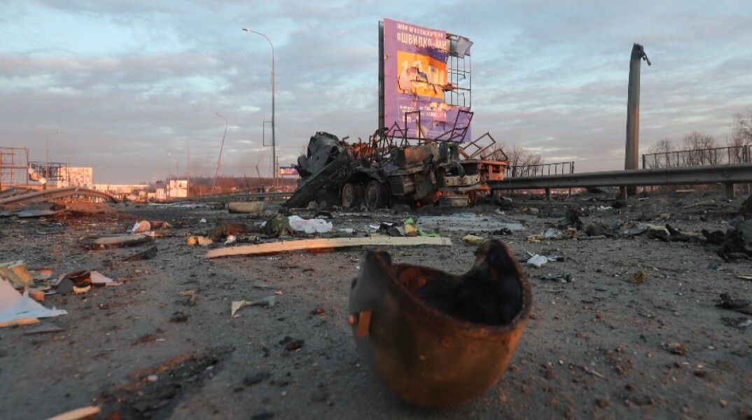 Πολεμικό σκηνικό στο Κίεβο μετά από βομβαρδισμό