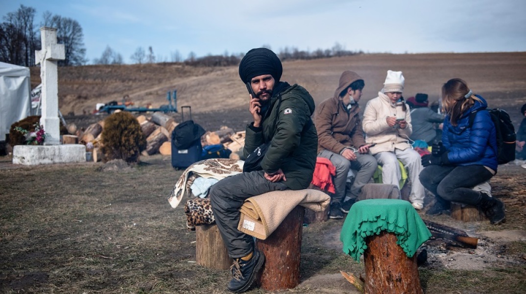 Η Οδύσσεια ενός Αφγανού πρόσφυγα στην Ουκρανία που διέφυγε τώρα στην Πολωνία για να γλιτώσει από τη ρωσική εισβολή