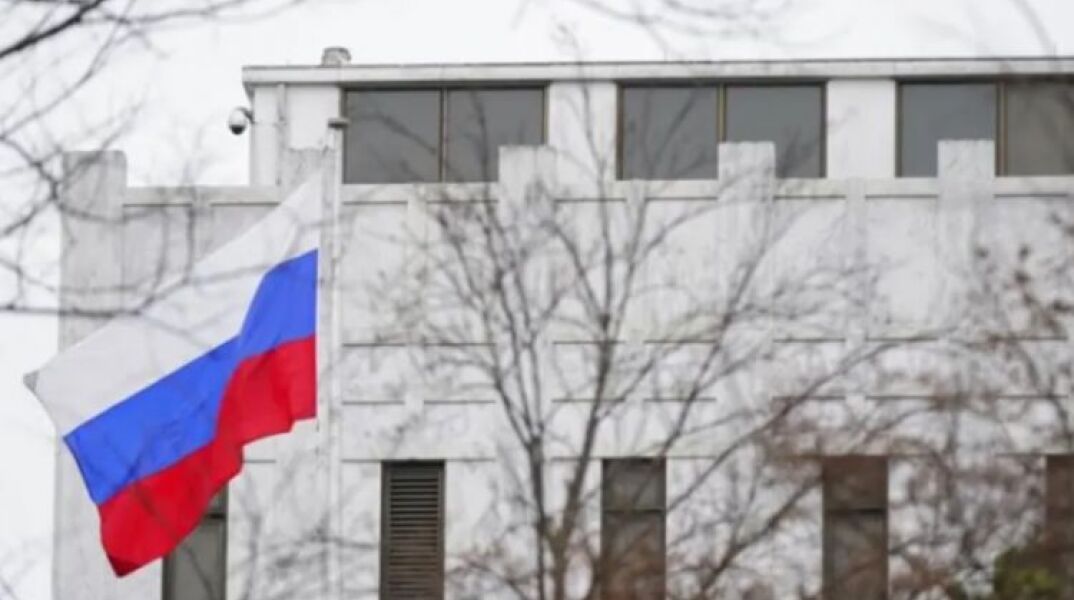 Ρωσική πρεσβεία στην Ελλάδα: Εγκυμονούν κίνδυνοι για την ασφάλεια των Ρώσων πολιτών – Να είστε σε εγρήγορση