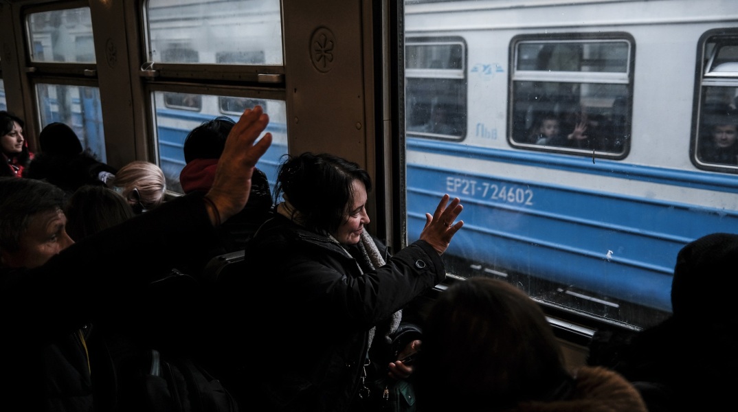 Ρωσο-ουκρανικός πόλεμος: Κατάπαυση του πυρός ανακοίνωσε η Μόσχα προκειμένου να απομακρυνθούν οι άμαχοι από τη Μαριούπολη και τη Βολνοβάκα. 