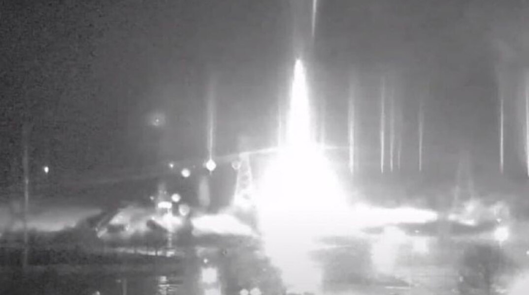 Ουκρανία: Η στιγμή του βομβαρδισμού στο πυρηνικό εργοστάσιο στη Ζαπορίζια