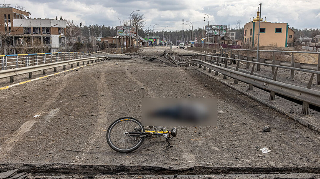 Νεκρός άνδρας από ρωσικό βομβαρδισμό στην πόλη Ιρπίν (περιφέρεια Κιέβου)