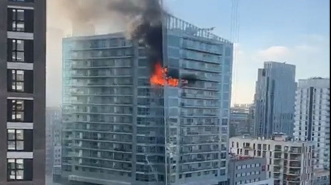 Φωτιά σε κτίριο στο Λονδίνο