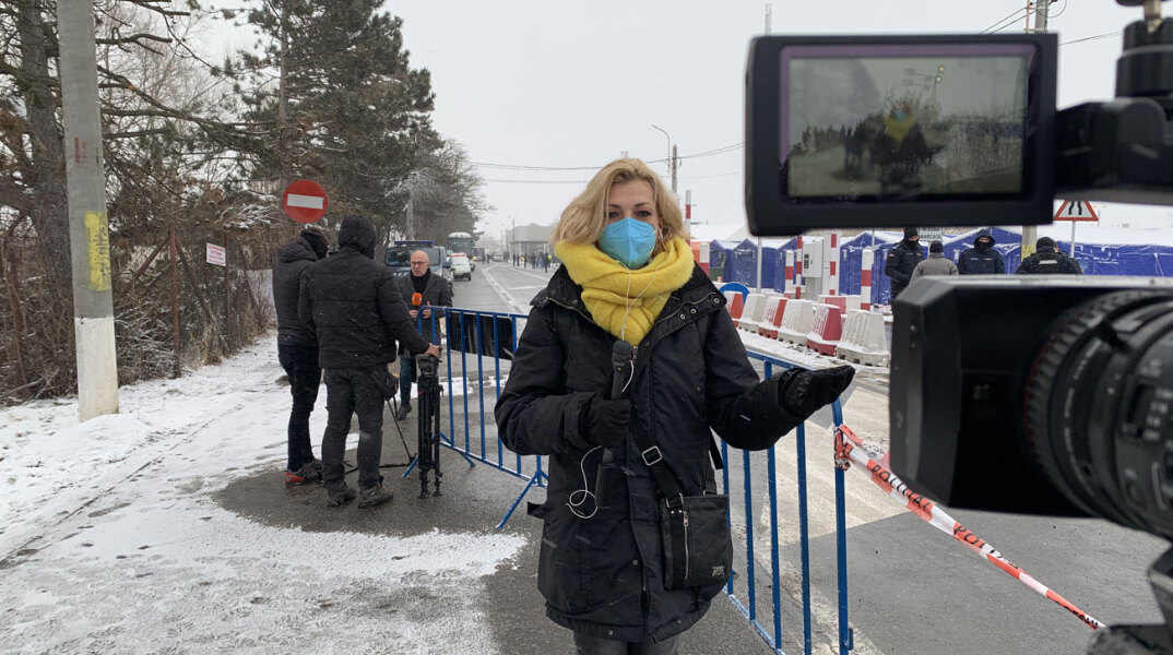 Η δημοσιογράφος Έλενα Παπαδημητρίου