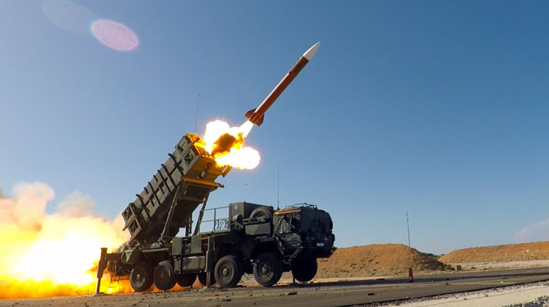 Εκτόξευση πυραύλου από αμερικανικό αντιαεροπορικό σύστημα Patriot