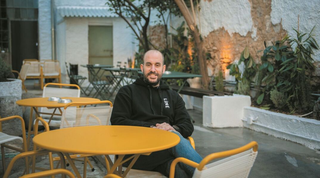 Νίκος Μπάκουλης