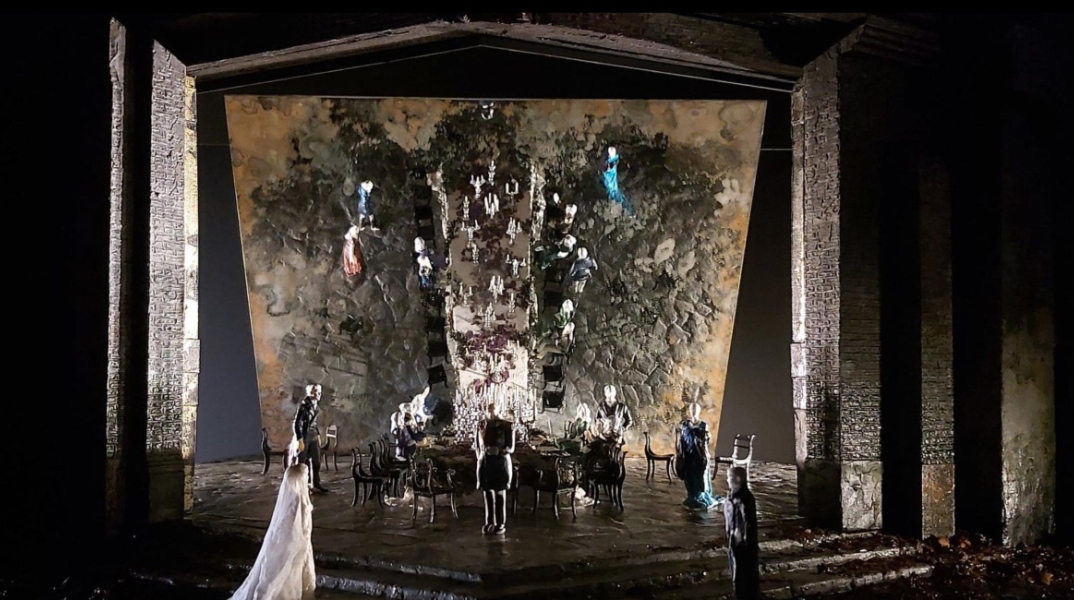 "Μήδεια" από την ΕΛΣ, την Μετροπόλιταν Όπερα, την Όπερα του Καναδά και τη Λυρική Όπερα του Σικάγου