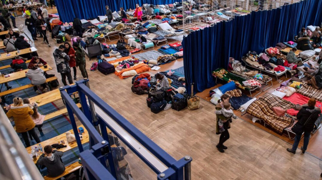 Ουκρανοί πρόσφυγες σε δημοτικό σχολείο στην Πολωνία