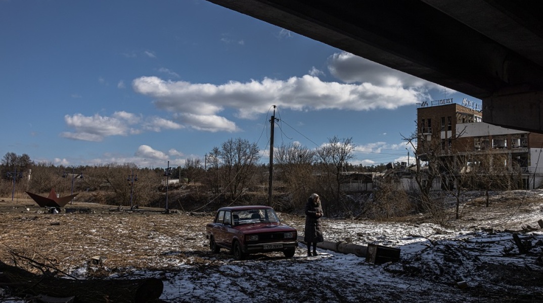 Καταγγελίες Ουκρανών - Ρώσοι βομβάρδισαν οικισμό στη Λευκορωσία για να «σύρουν» το Μινσκ στον πόλεμο