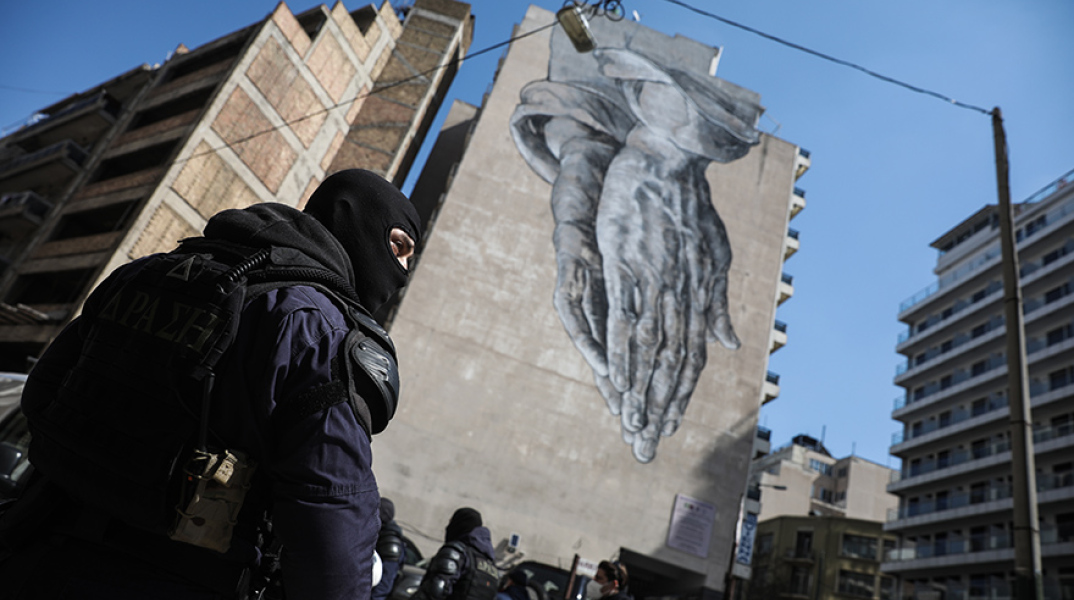 Επιχείρηση της ΕΛ.ΑΣ. στο κέντρο της Αθήνας