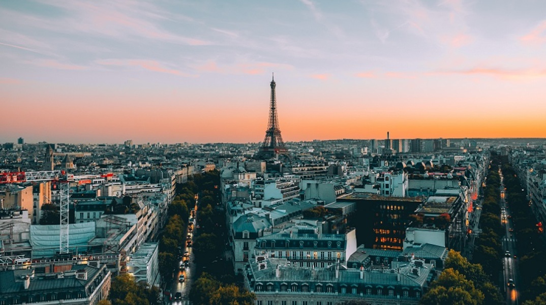 Ο Πύργος του Άιφελ «ψήλωσε» έξι μέτρα