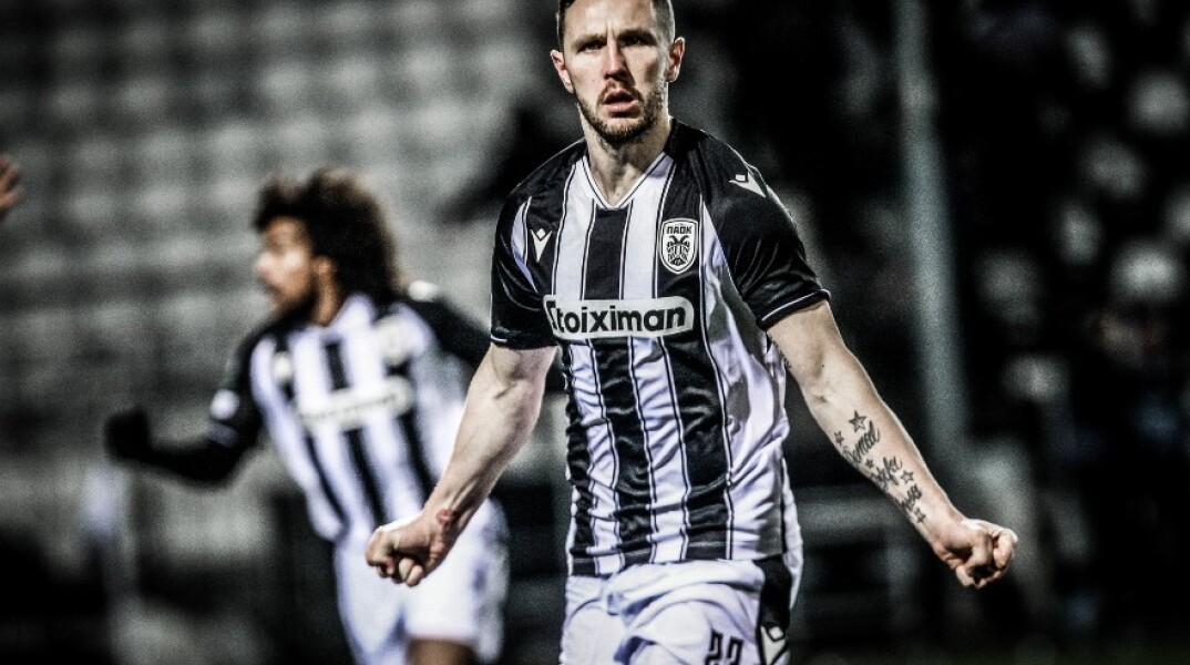 Ο Κούρτιτς πανηγυρίζει τη νίκη επί της Γάνδης