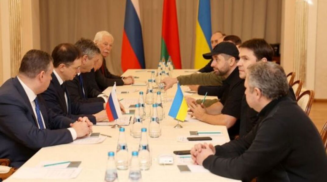 Πόλεμος στην Ουκρανία: Οι ομάδες διαπραγμάτευσης μεταξύ Ουκρανίας και Ρωσίας