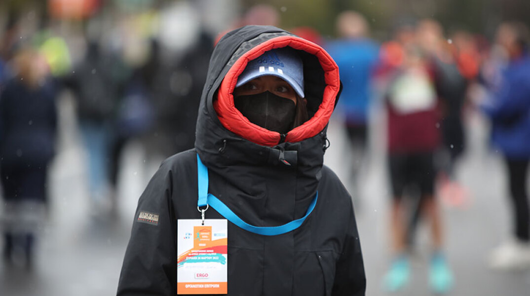 Με τσουχτερό κρύο ο 10ος ημιμαραθώνιος της Αθήνας