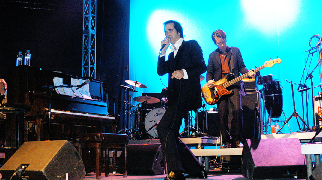 Στιγμιότυπο από τη συναυλία του Nick Cave στην Αθήνα το 2004