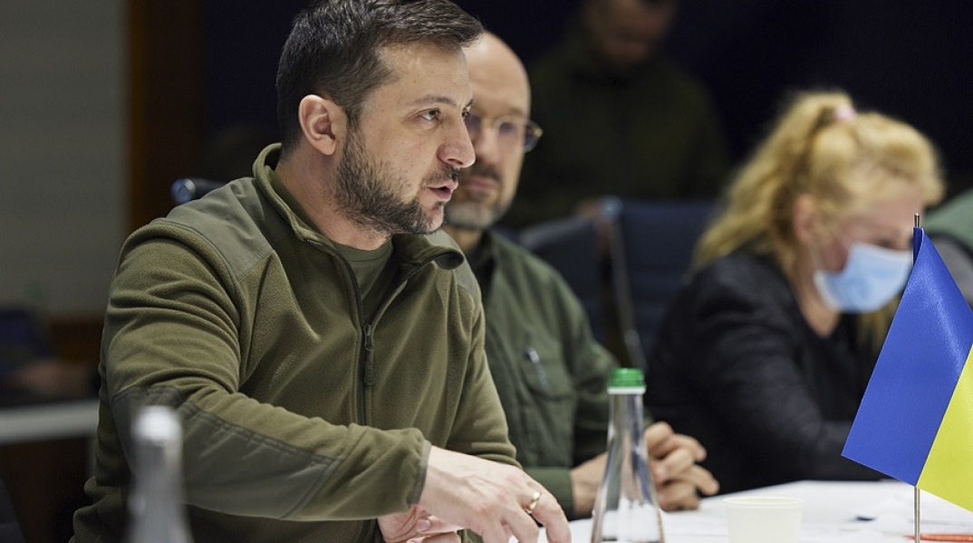 Ουκρανία: Ο Ζελένσκι επιμένει για τη συνάντηση με τον Πούτιν