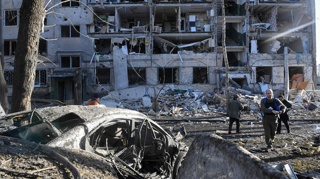 Πόλεμος στην Ουκρανία: Βομβαρδισμένο κτίριο