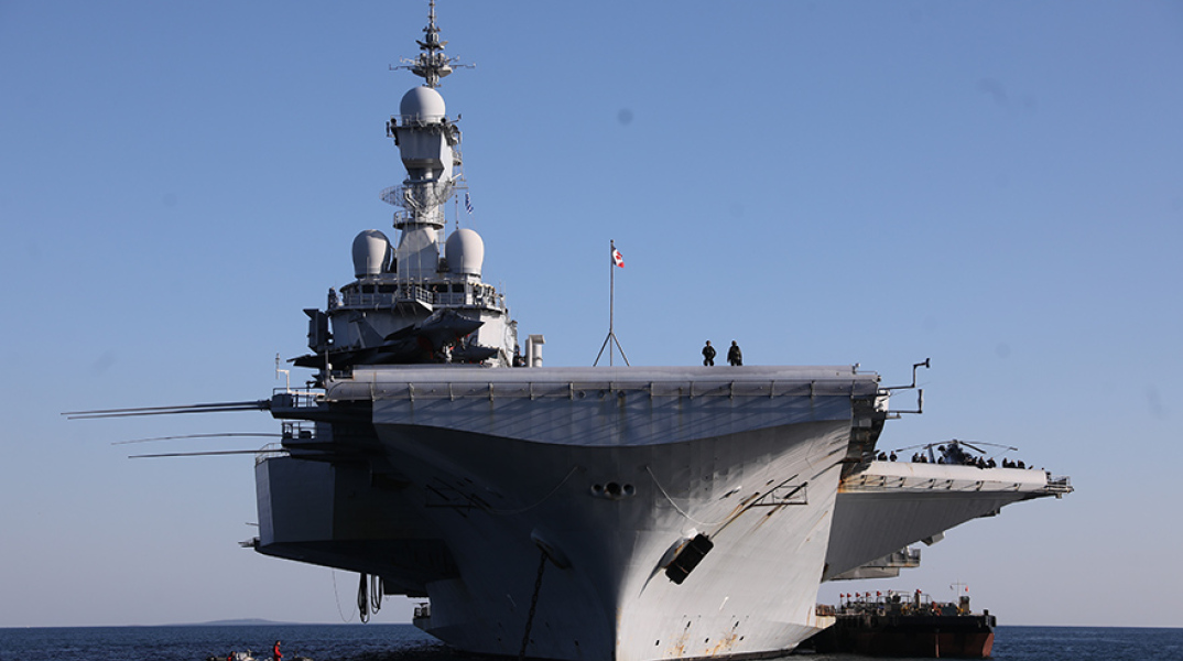 Το γαλλικό αεροπλανοφόρο Σαρλ Ντε Γκολ