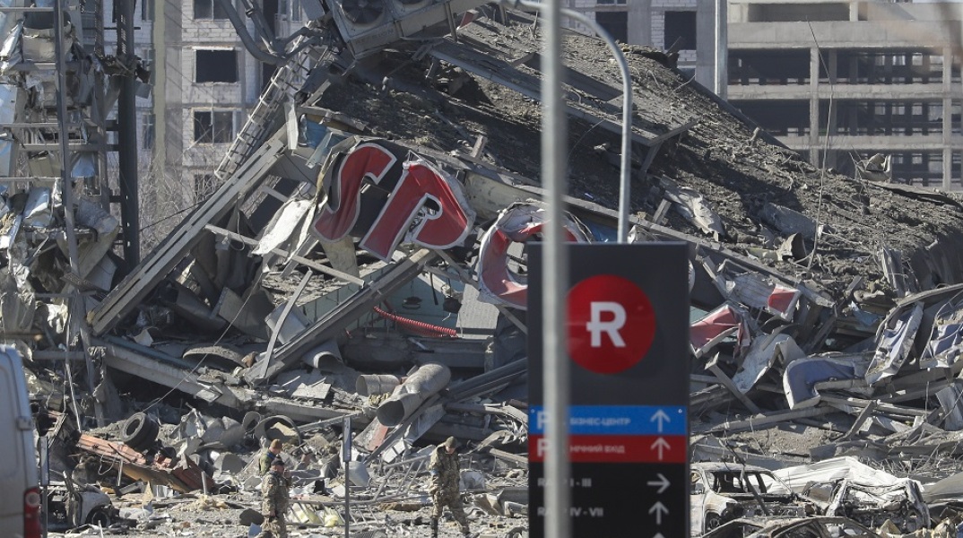 Βομβαρδισμένο κτίριο στο Κίεβο - Πόλεμος στην Ουκρανία