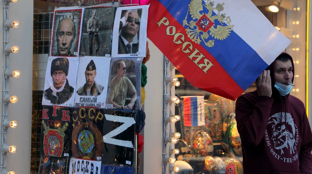 Μπλουζάκια και σουβενίρ με τον Βλαντιμίρ Πούτιν στη Ρωσία