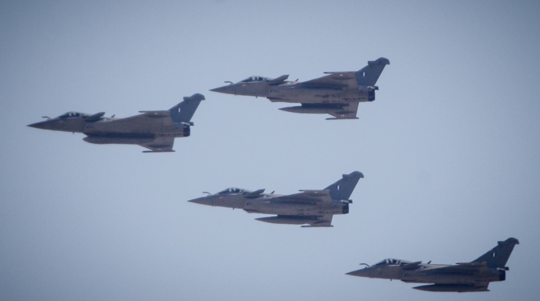 Τα αεροσκάφη Rafale στον αττικό ουρανό