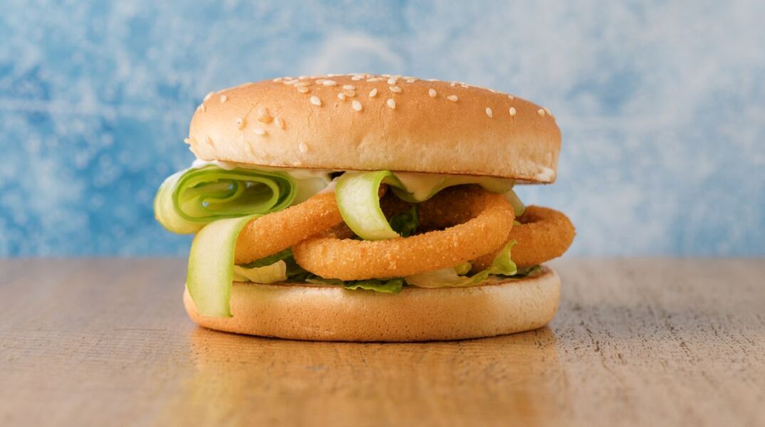 Burger με τηγανιτό καλαμαράκι