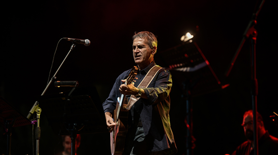 Γιώργος Νταλάρας