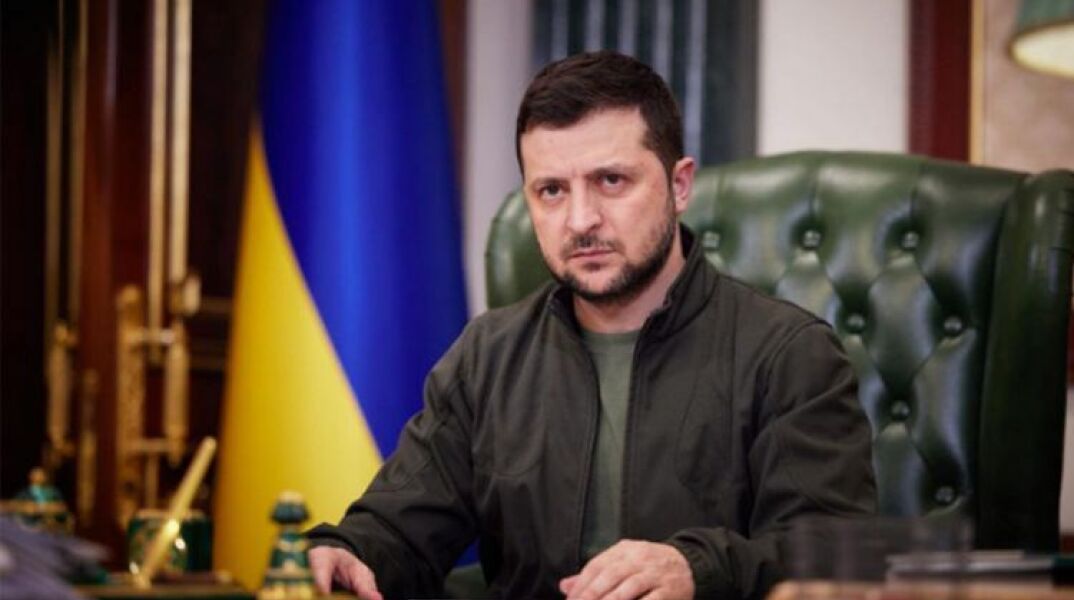 Ο Ζελένσκι προειδοποιεί τους Ουκρανούς εναντίον κάθε συνεργασίας με τη Ρωσία