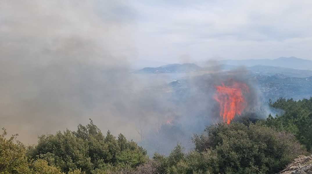 Φωτιά στη Σάμο